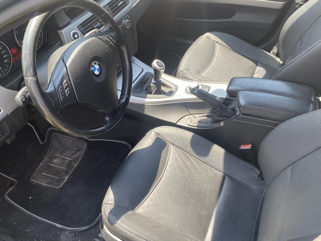 BMW e91 318i 129k на части