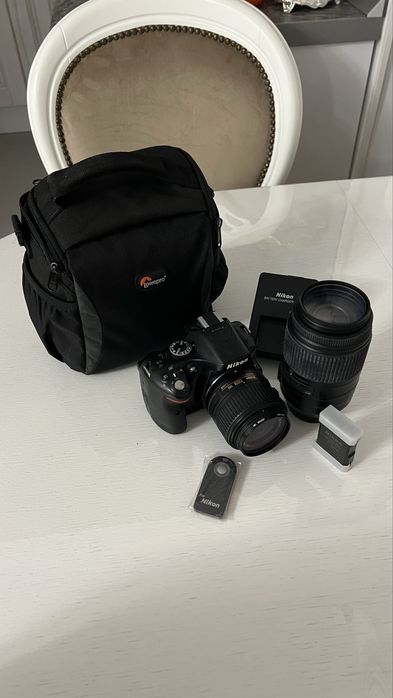 Nikon D5200 18-55 & 55-300 + accesorii