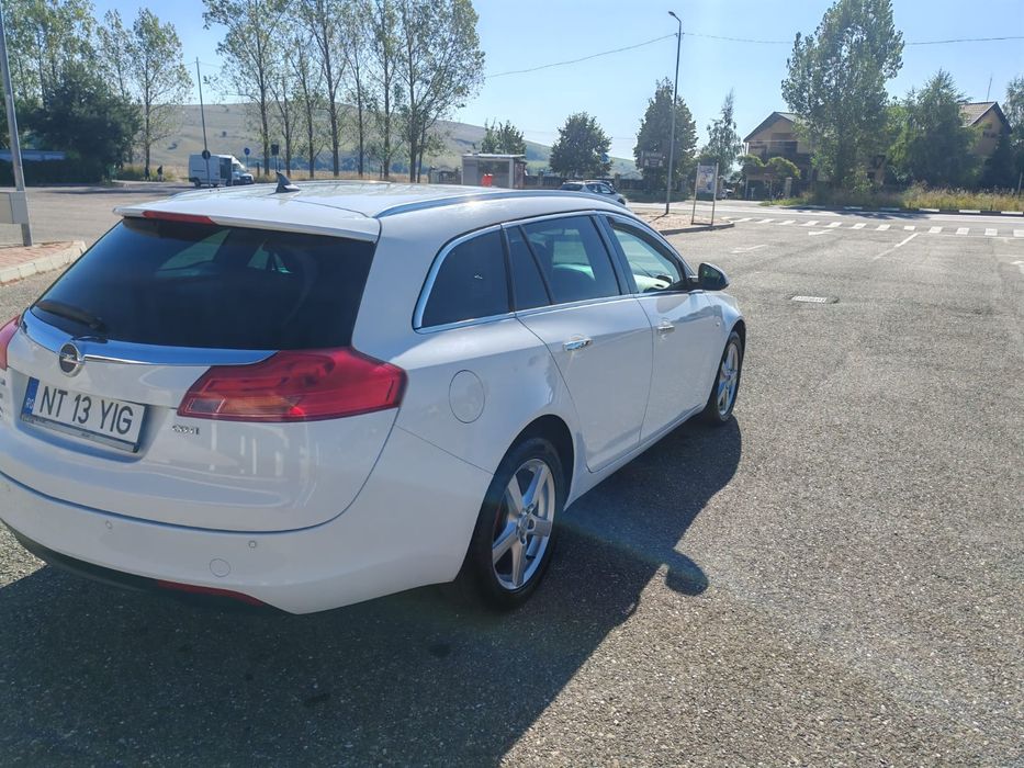 Opell Insigna Sport Tourer 2012