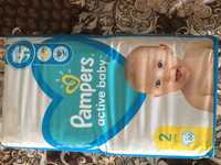 Vand pampers active baby nr 2 . Am 12 baxuri.