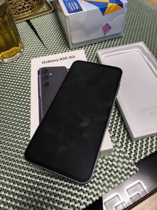 A 55 5g telefonul arată perfect