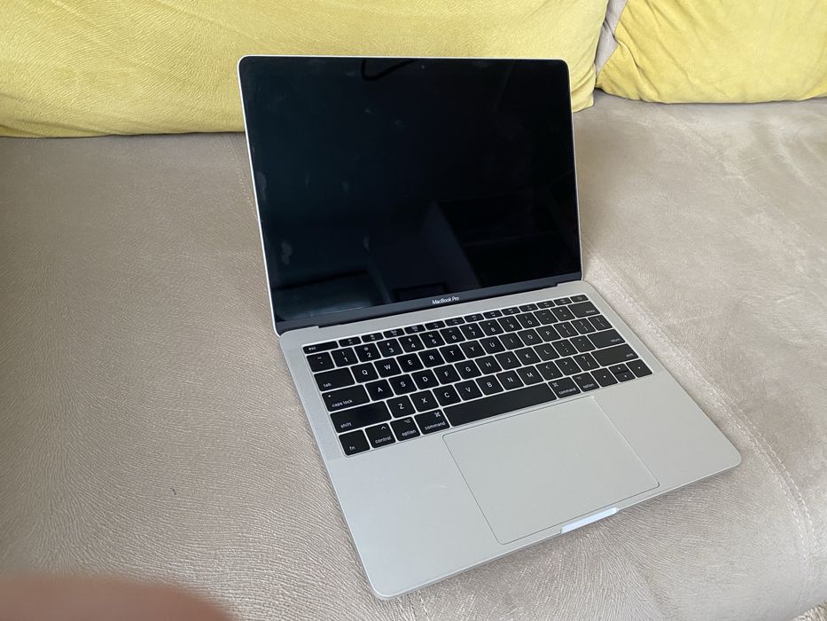 Macbook Pro 13” 2017
