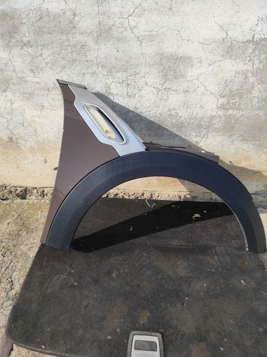 Aripa dreapta Mini Countryman