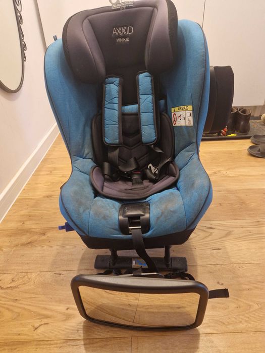 Vând scaun copil Axkid minikid + cadou oglinda