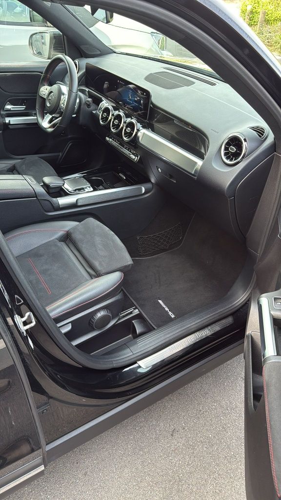 Mercedes-Benz GLB AMG Line/7Locuri/Dublu Panoramic