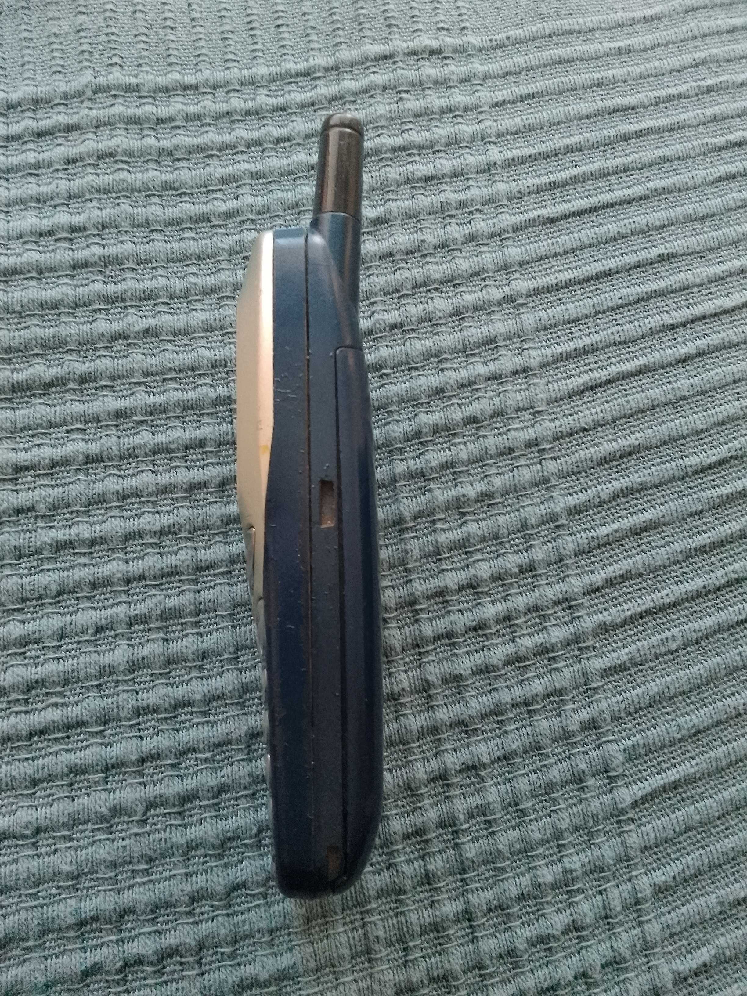 Ретро GSM Samsung r210s
