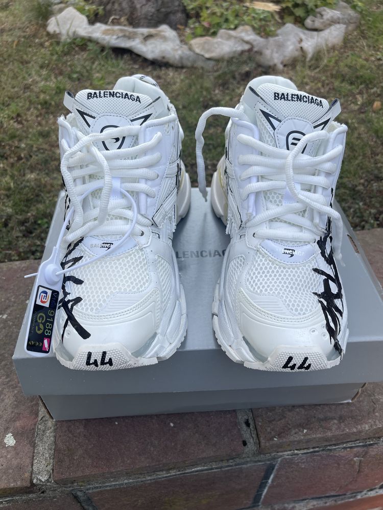 Balenciaga runner 44 номер