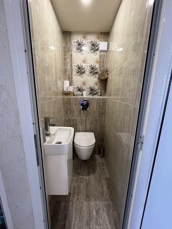 Продава се Четиристаен апартамент в София, Левски Г - 117 кв.м за 2137 €/кв.м - Снимка #8