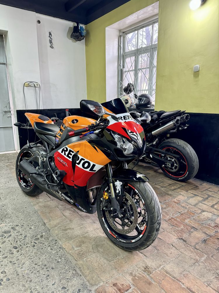 Продою Honda Cbr 1000rr