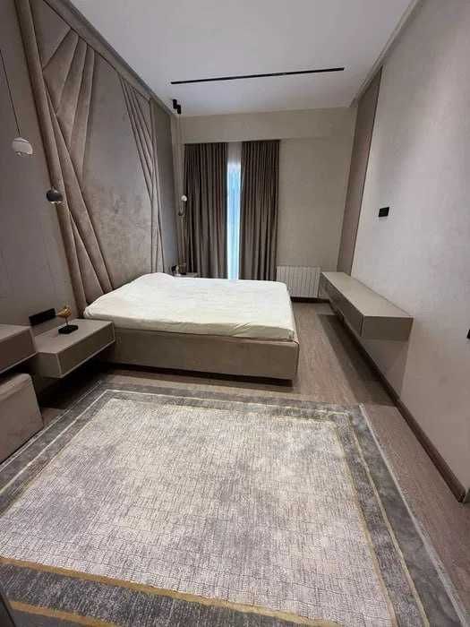 Шикарная квартира Срочно! сдается 4х-ком в центре метро Минор 985*