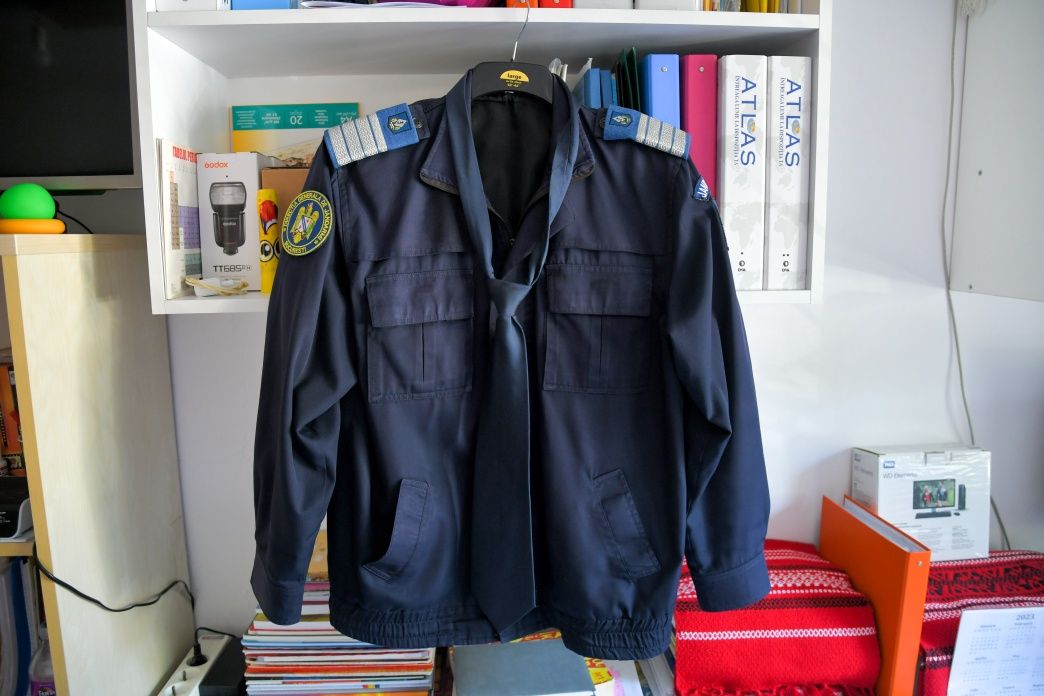 Tinuta serviciu jandarmi Invictus bluzon reprezentare tricouri noi