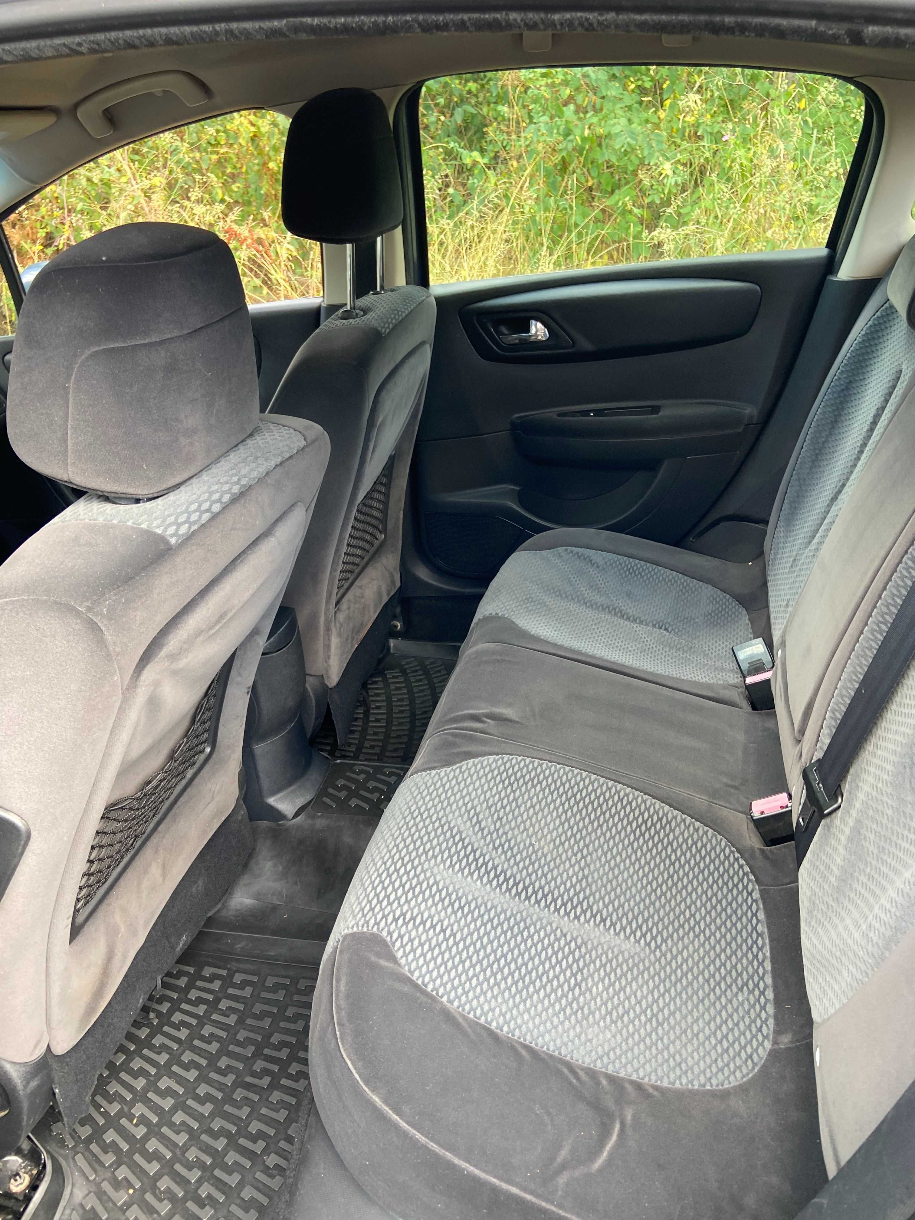 Citroen C4, 2005, 2.0 HDi, 136 кс, хечбек, 2 компл. гуми с лети джанти