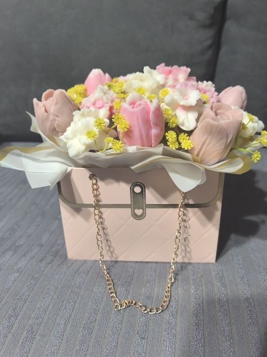 Ароматни букети от соев восък