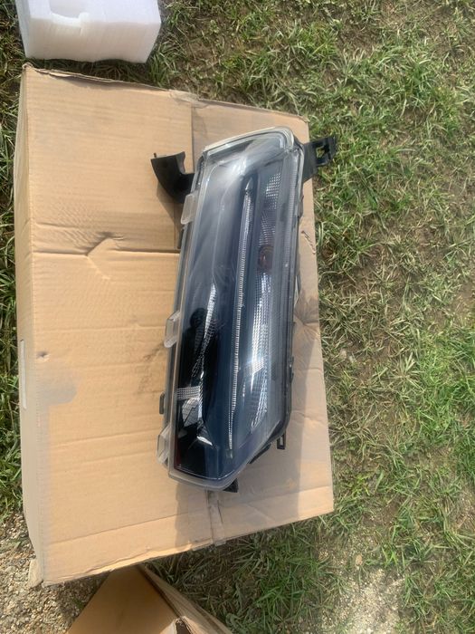 Far Dacia spring 2021-2023 stânga /dreapta