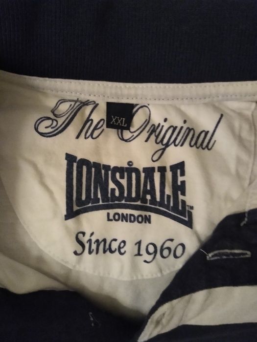 Блузки с яка Lonsdale