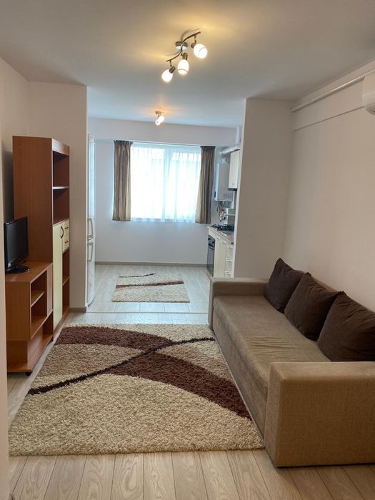 Inchiriez 2 camere Fiald