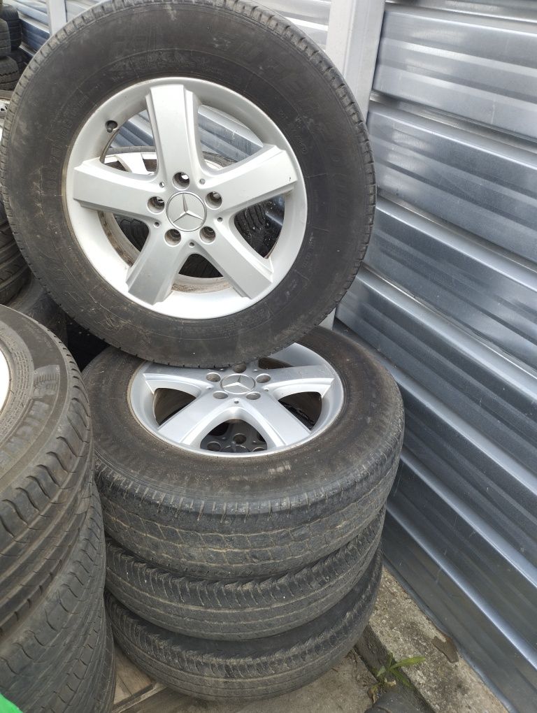 Джанти с гуми за Mercedes Vito W639 205/75/R16C