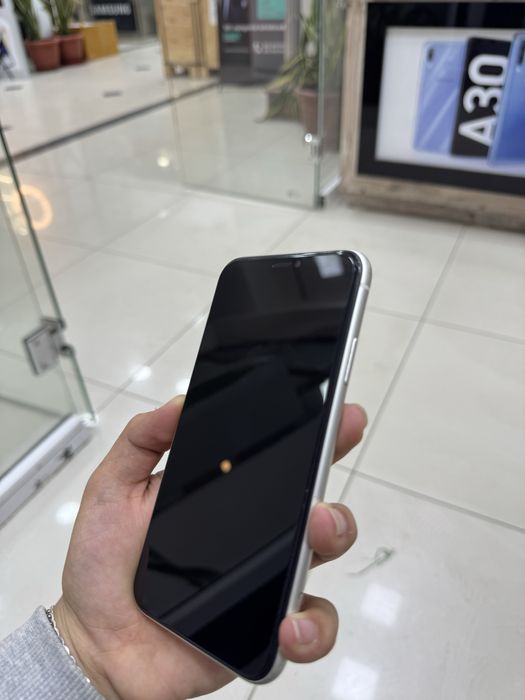 Iphone 11 в хорошем состоянии