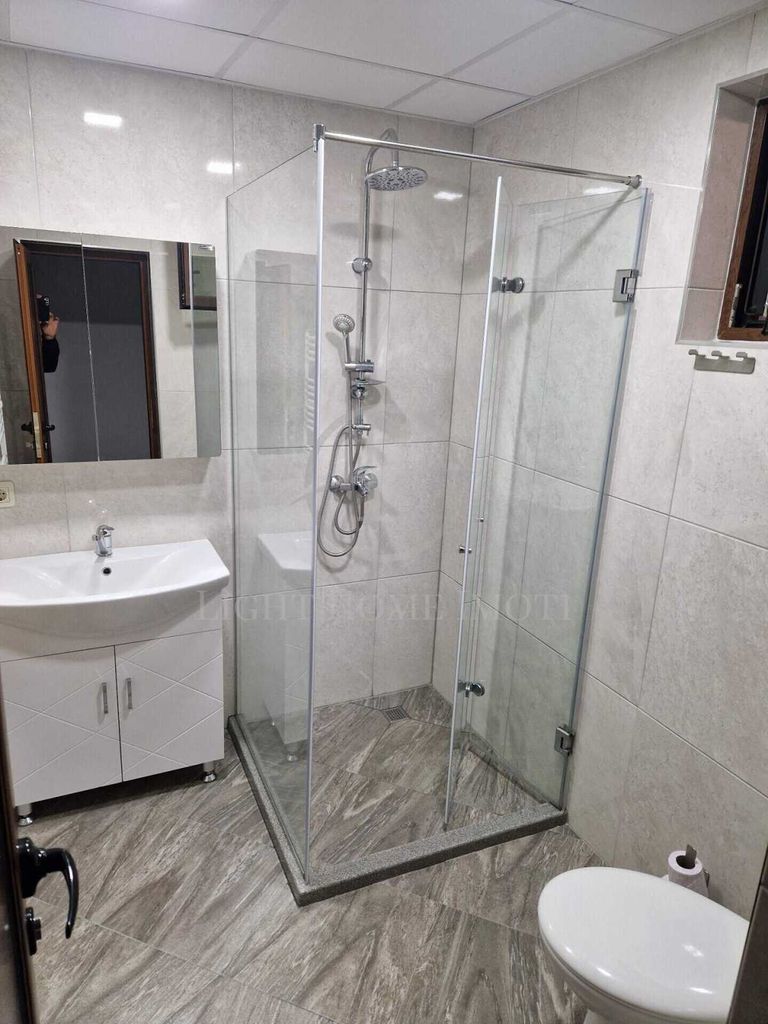 Продава се Къща в Пловдив, Остромила - 162 кв.м за 1710 €/кв.м - Снимка #7