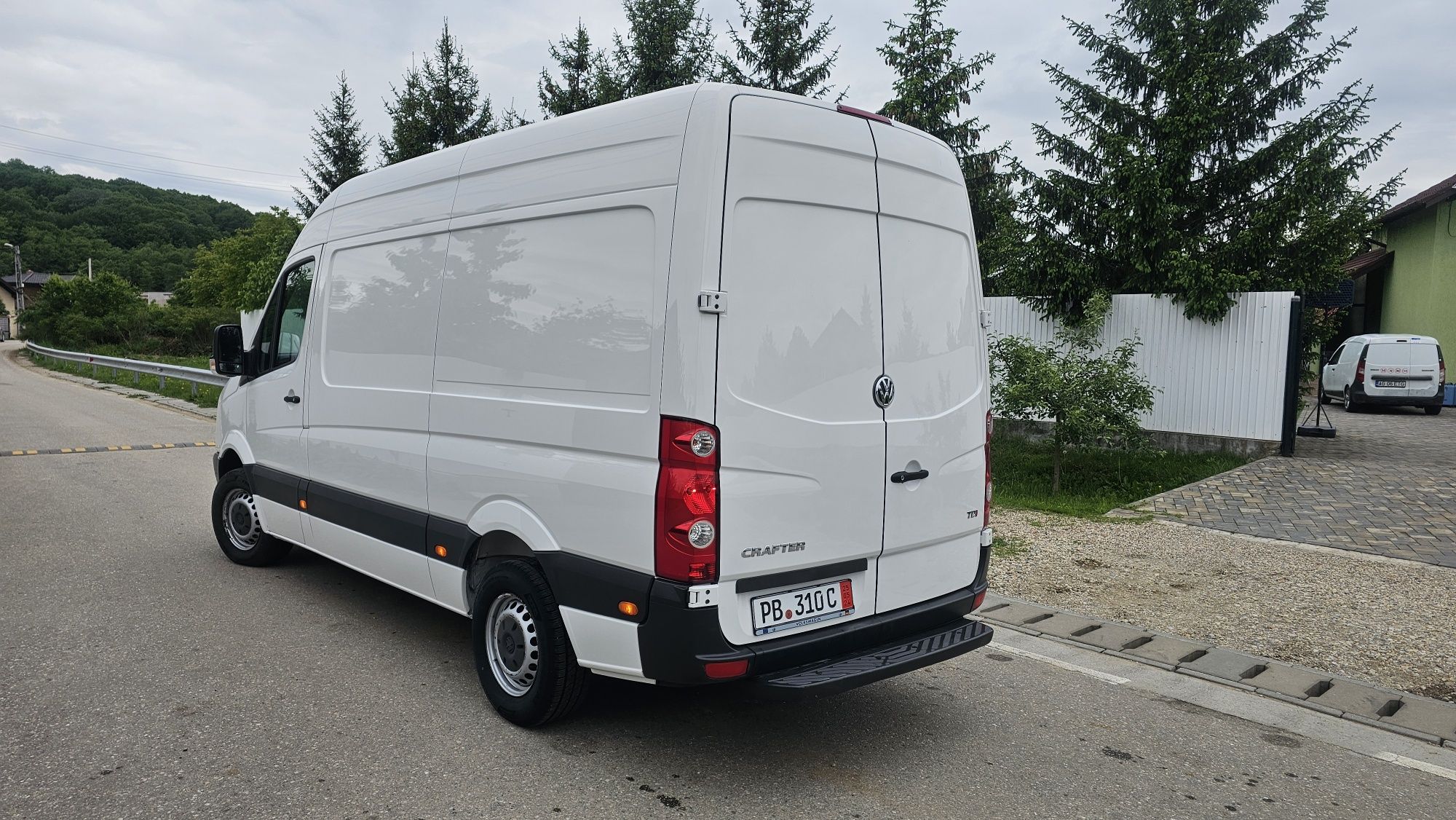 Volkswagen Crafter/ MB Sprinter / 2.0 Tdi 136cp / 2013 / Mediu / Klima