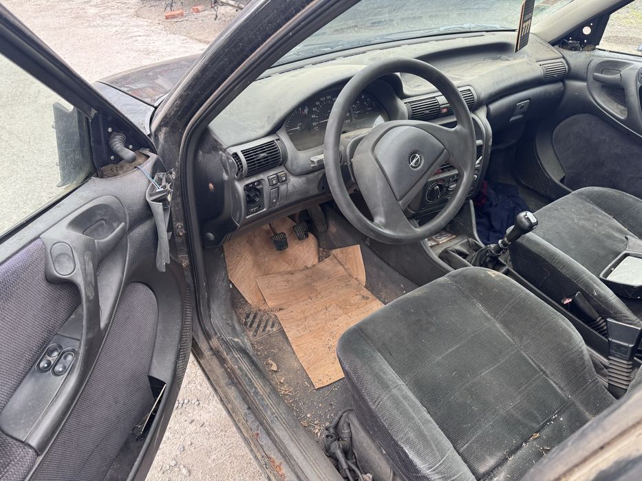 Опел Астра Ф 1.6си 101кс 1996г На Части