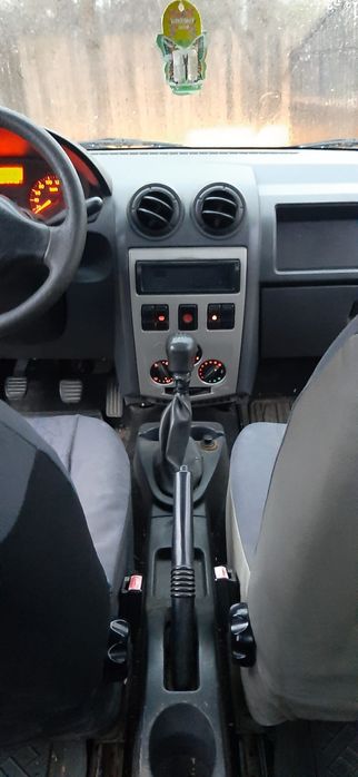 Vând Dacia Logan 1.5 diesel