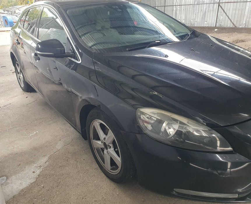 Dezmembrez Volvo V40 1.6D D2 2012