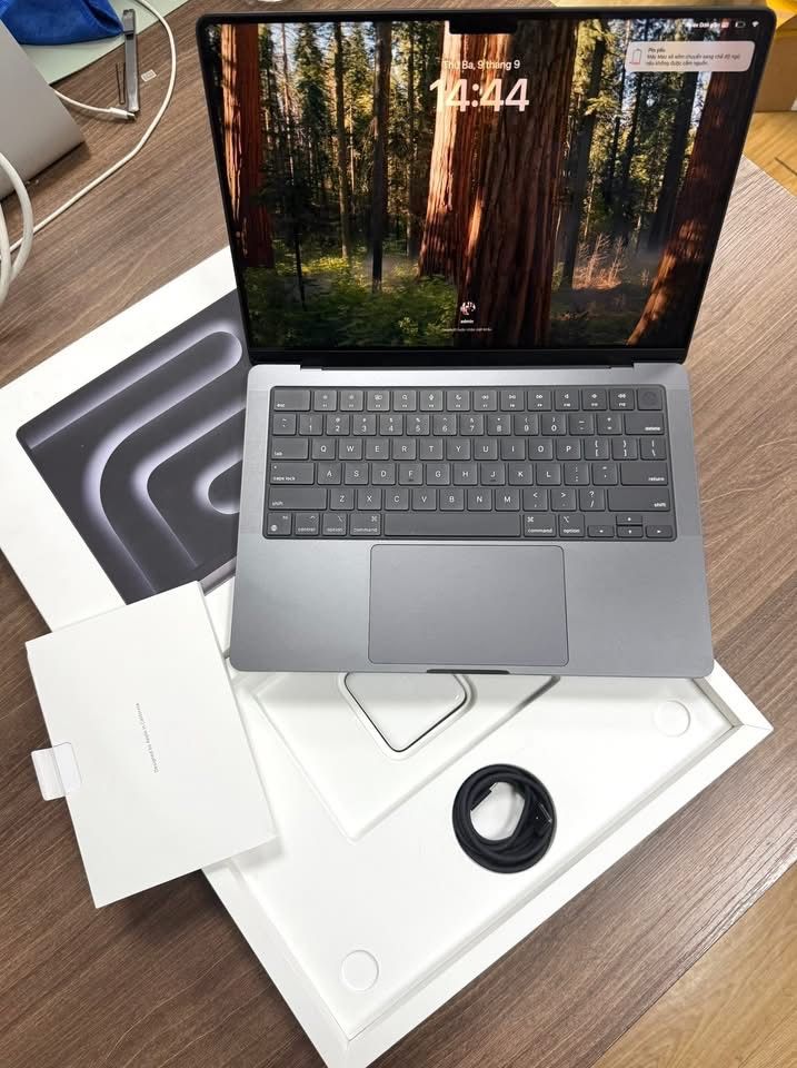 MacBook Pro M4chip 14inch 16/512Gb