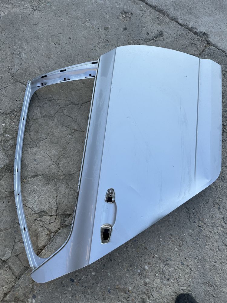 Usa dreaota spate skoda octavia 3.berlină.