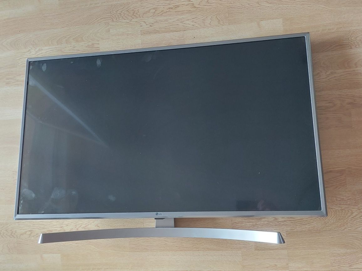 Televizor LG 43UK6950PLB defect