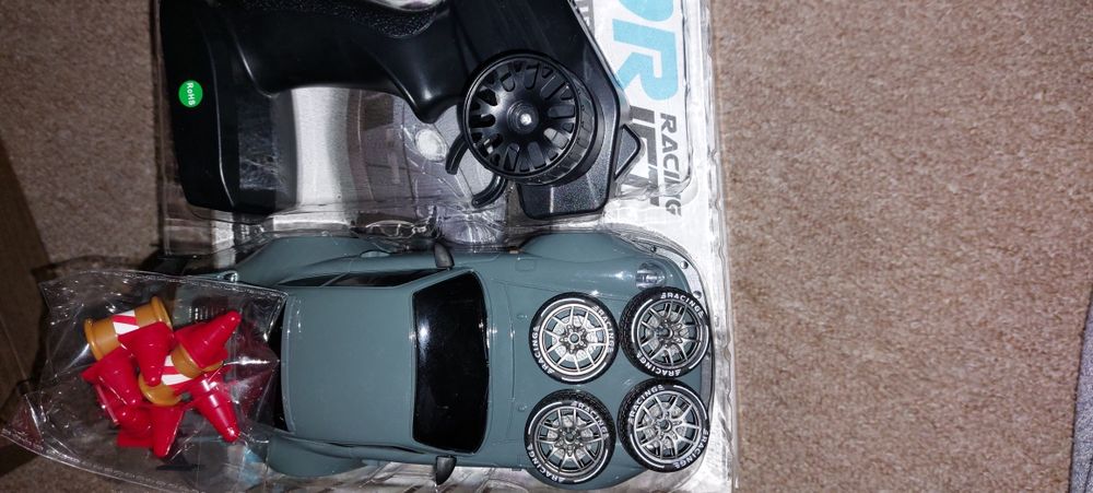 Mașinuța drift cu telecomanda