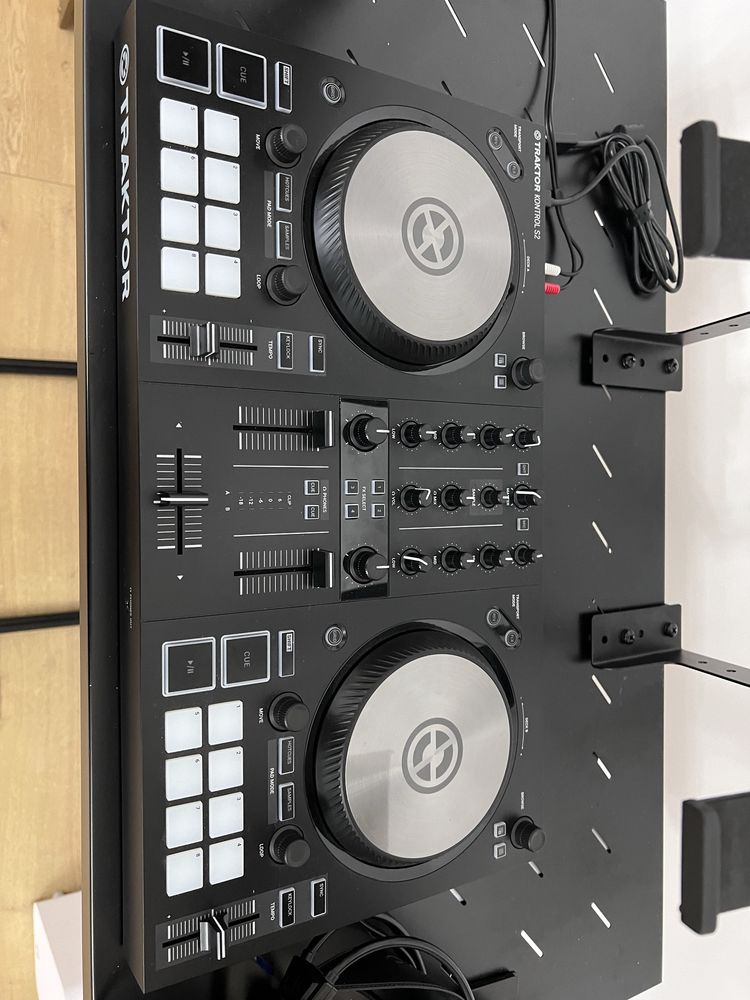 Traktor Kontrol S2 - Garantie si Software incluse