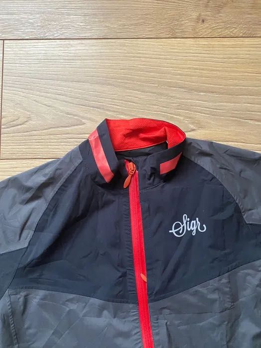 SIGR -jacheta sport, stare impecabila, pentru dame marimea XS