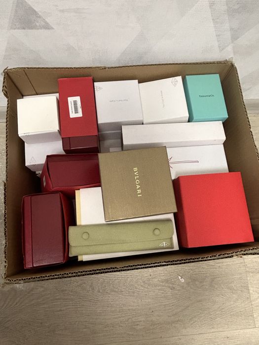 Коробки в стиле ювелирных брендов | Для подарков и украшений