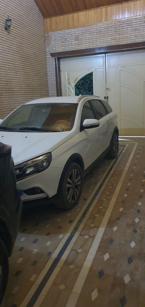 Lada Vesta SW Cros
