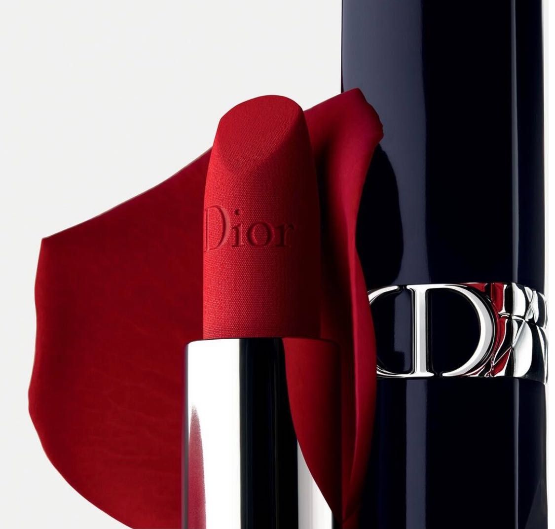 Ruj Dior floral lip care long wear