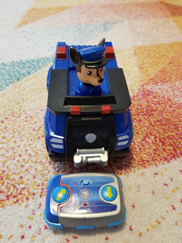 Mașinuță PAW Patrol Chase cu telecomandă