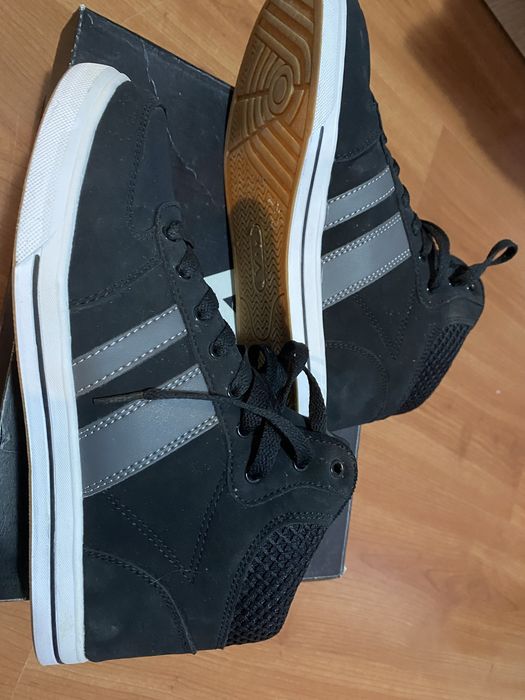 Adidasi Victory Dama