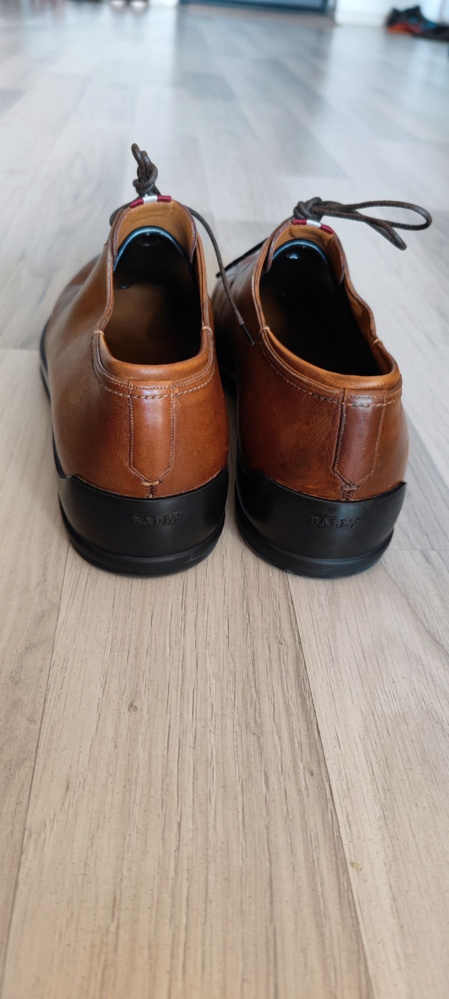 Vând loafers Bally oxford 8 1/2