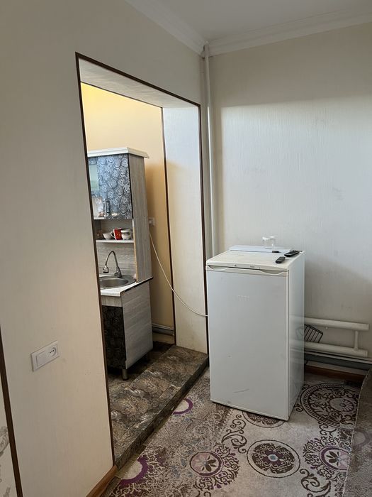 SERGELI KVartira 3 kishi olinadi jami 5 kishi turiladi .