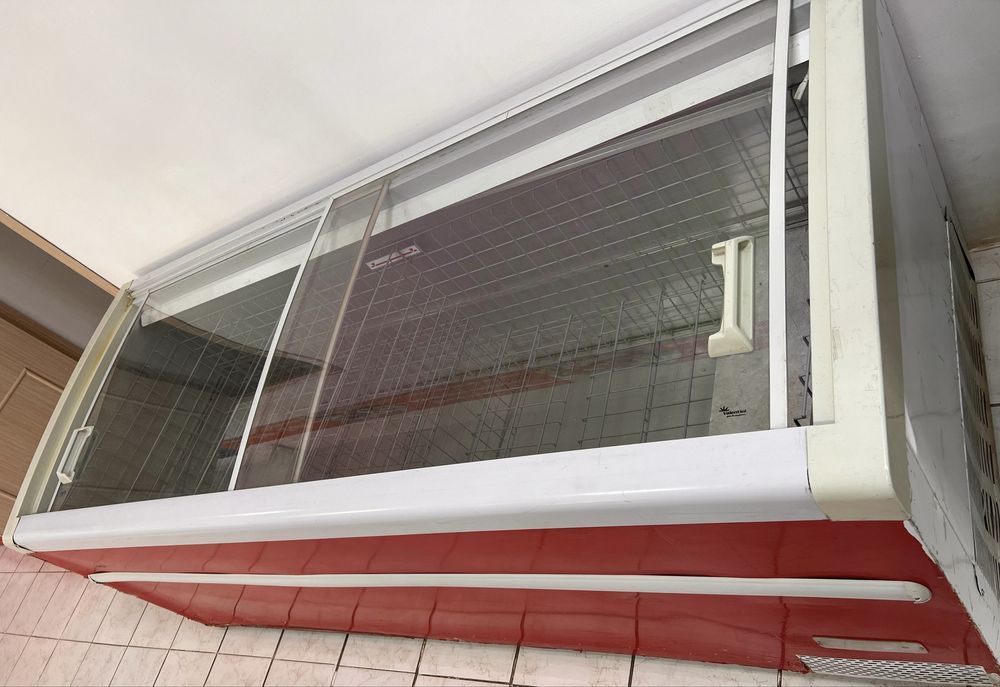 Витринный морозильник