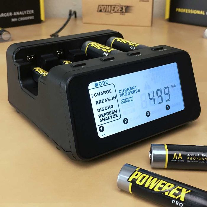 Maha MH-C9000 PRO Incarcator & Analizor acumulatori AAA si AA
