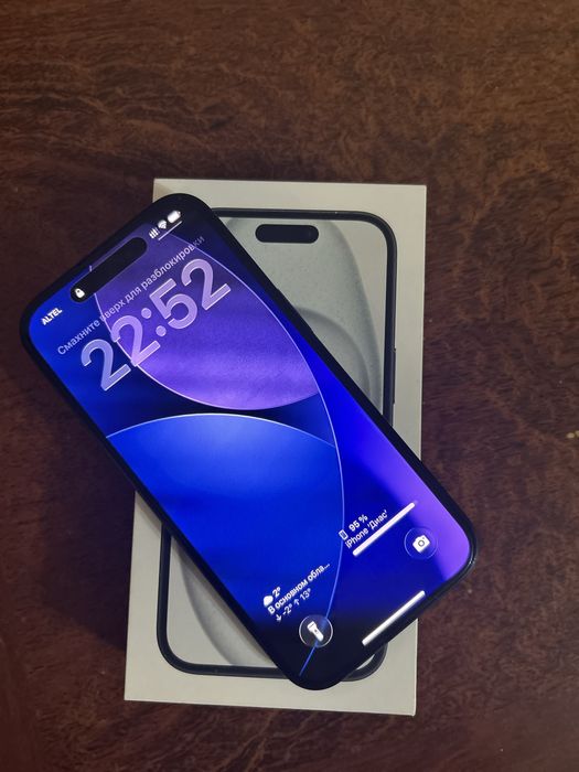 айфон 15 с коробкой акб 86 торг есть