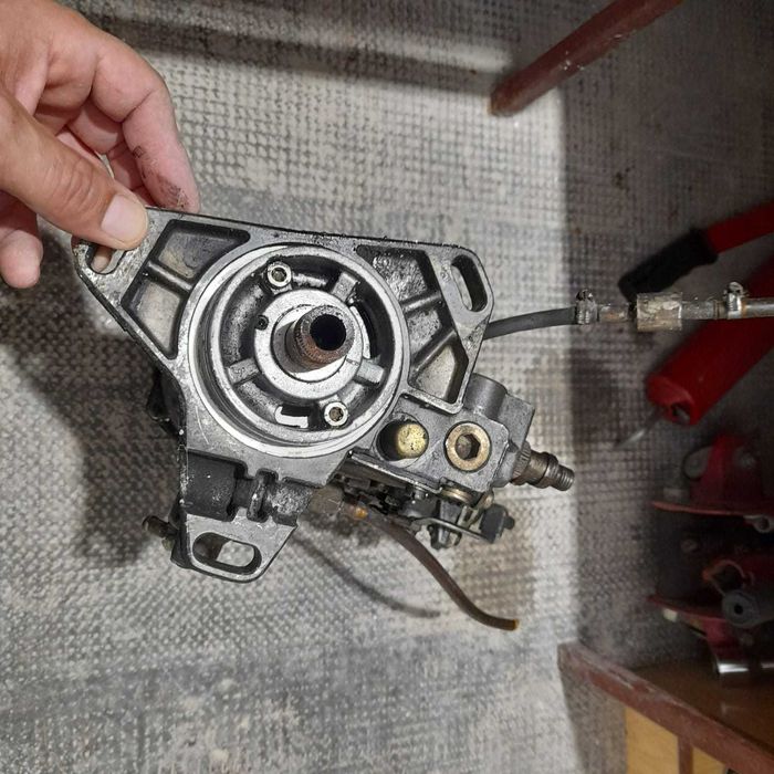 pompa injectie mercedes