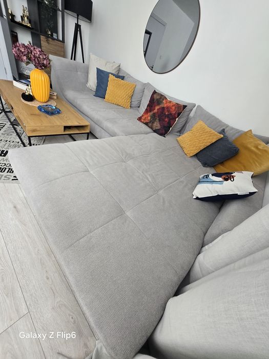 Продавам голям много запазен диван цвят сив