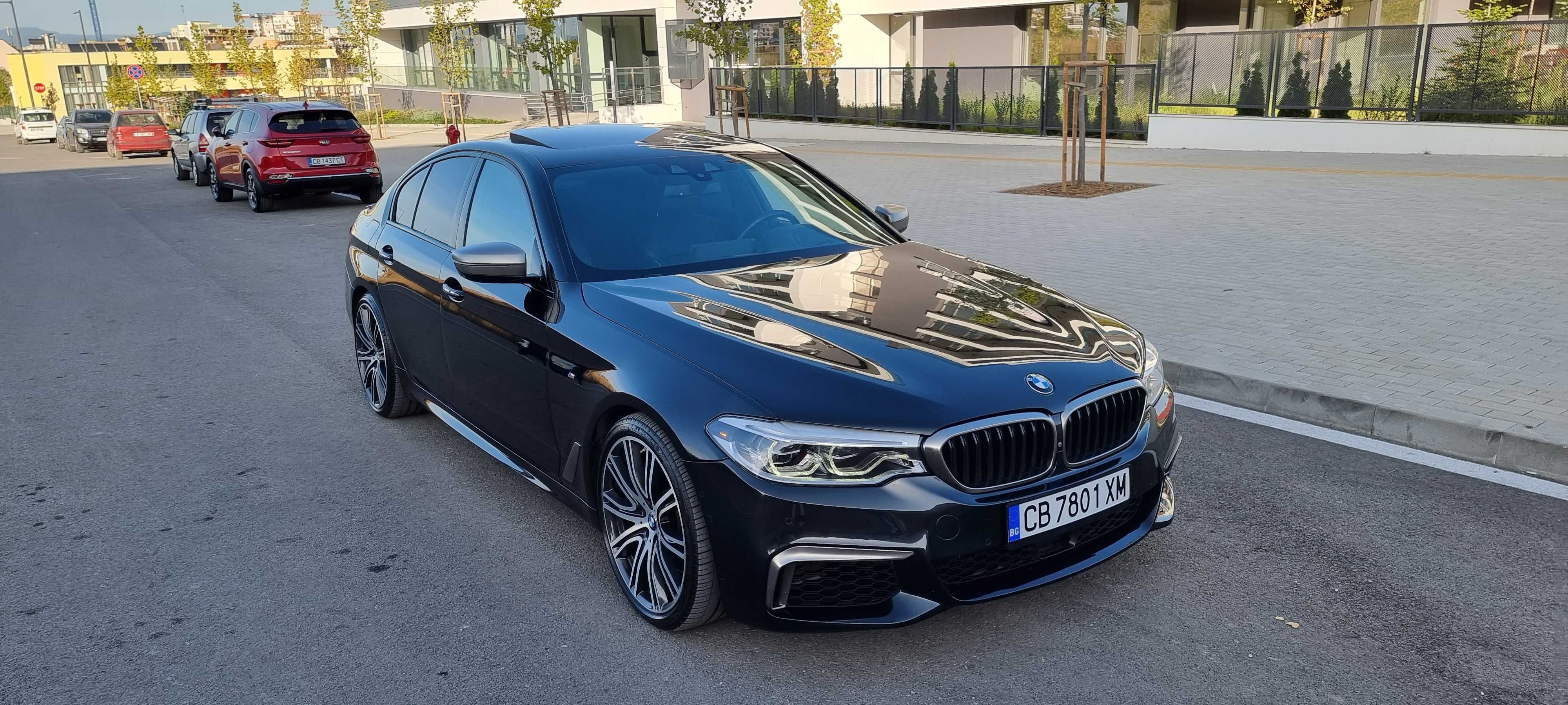 BMW 2018 M550i Xdrive 4.4L v8 462к.с.