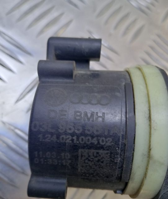 Pompa recirculare apa 03l965561A Audi A4 B8/8K