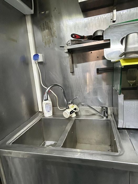 Vând afacere la cheie Foodtruck mobil