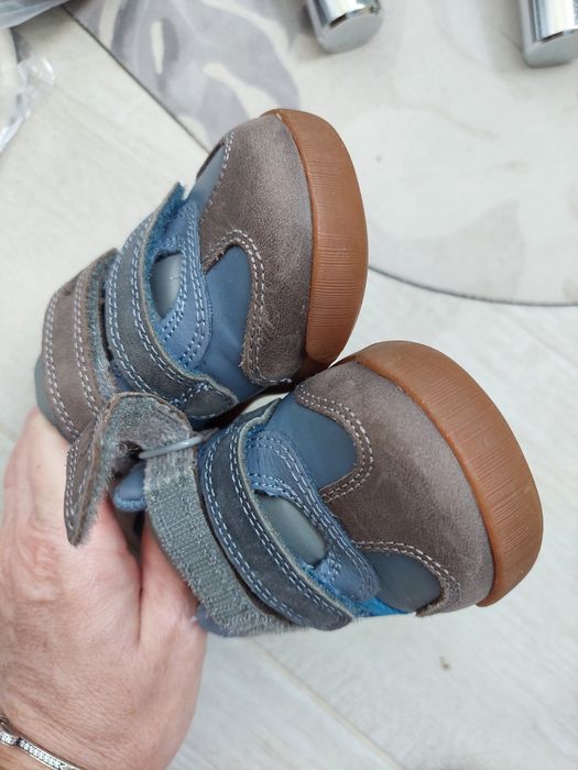 Детски кожени обувки Clarks
