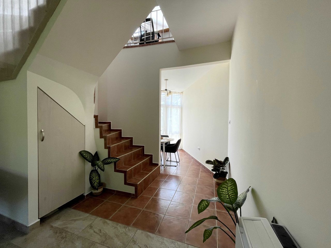 Дава се под наем Къща в Варна, м-т Акчелар - 110 кв.м за 969 € - Снимка #10